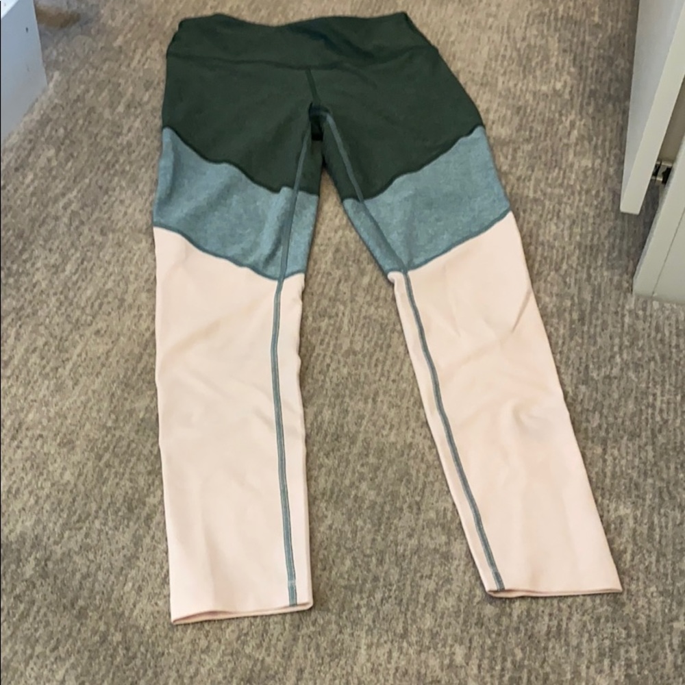 Outdoor voices leggings